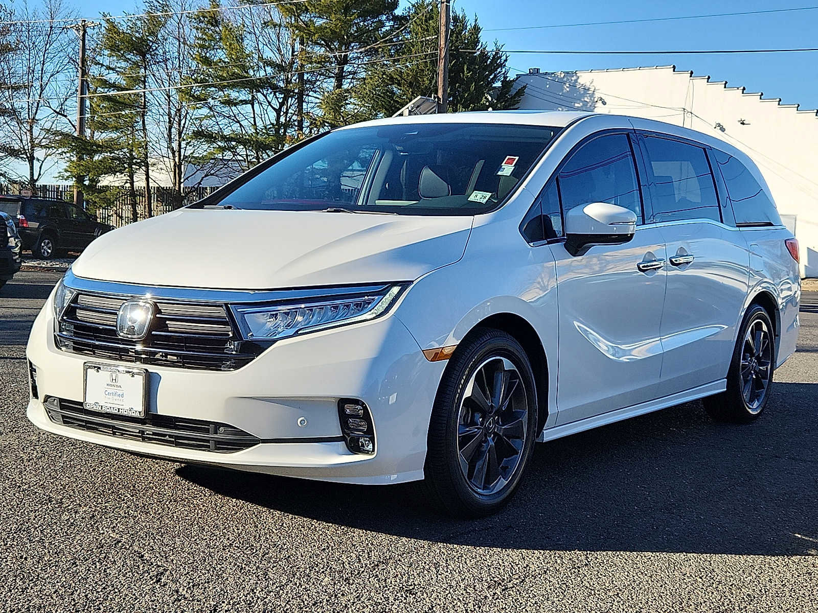 Used 2023 Honda Odyssey Elite image 3