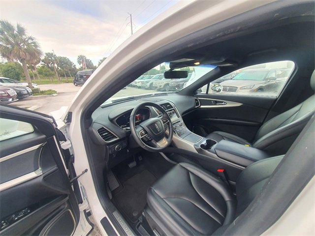 Used 2019 Lincoln Nautilus Standard image 14