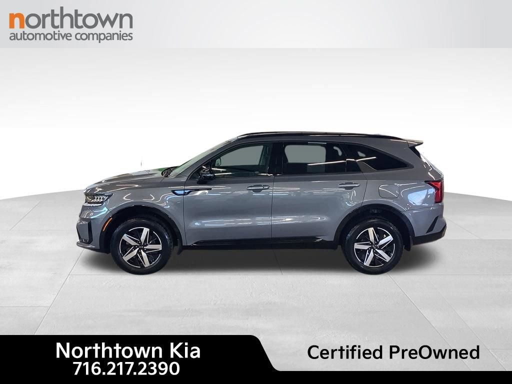 Certified 2021 Kia Sorento EX w/ Panoramic Sunroof Package image 2