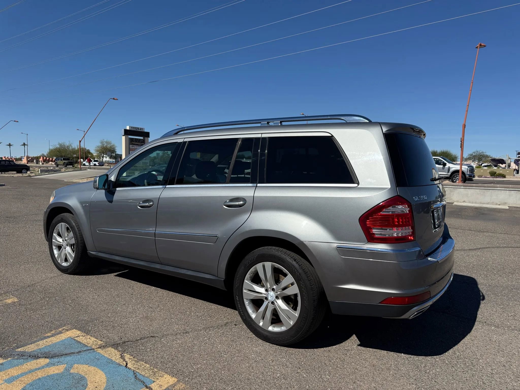 Used 2012 Mercedes-Benz GL 320 BlueTEC 4MATIC image 7