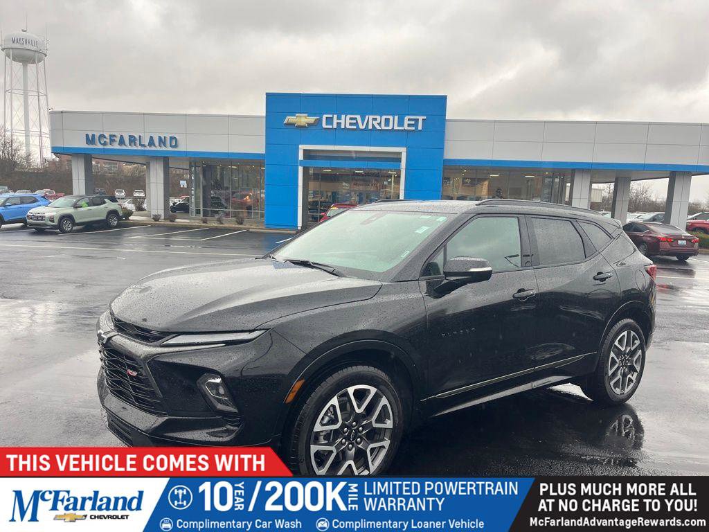 Used 2025 Chevrolet Blazer RS FWD image 1