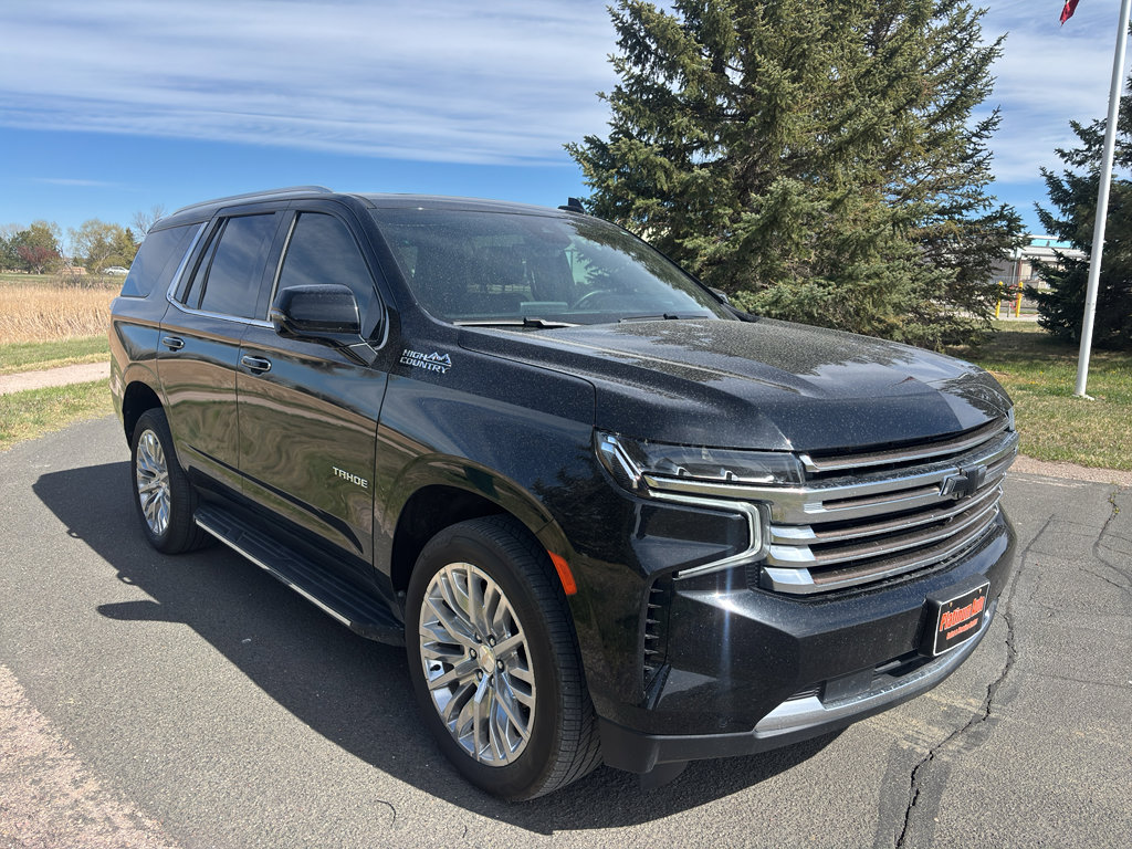 Used 2023 Chevrolet Tahoe High Country AWD/4WD image 3