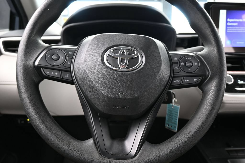 Used 2026 Toyota Corolla Cross L FWD image 22