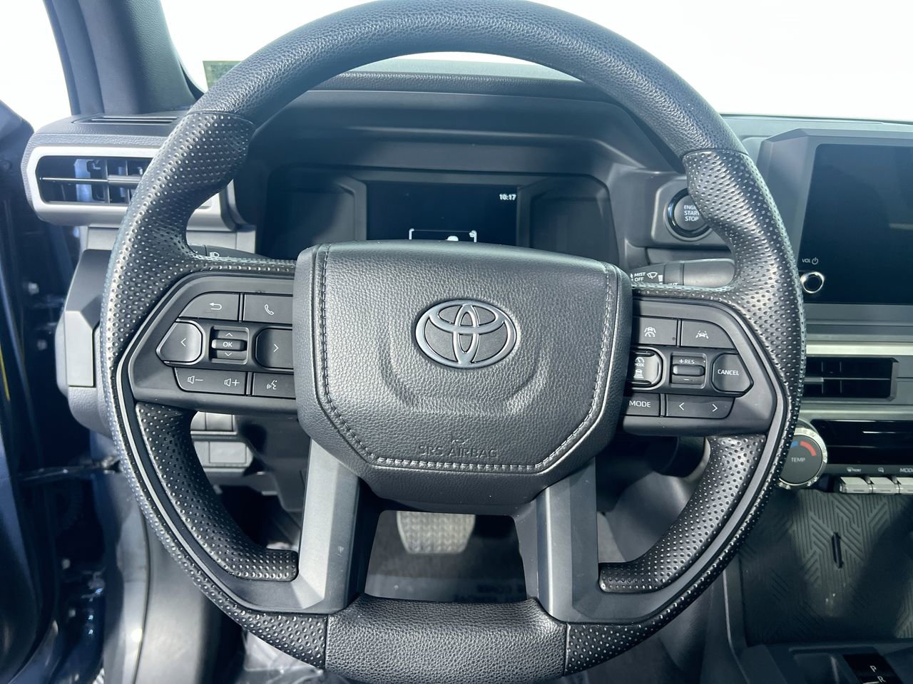 Used 2025 Toyota Tacoma SR AWD/4WD image 15