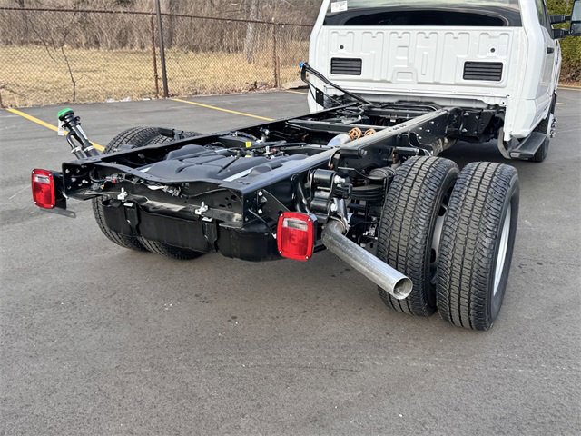 New 2025 Ford F350 XL w/ XL Chrome Package image 12