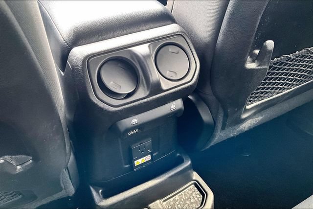 Used 2024 Jeep Wrangler Unlimited Rubicon 4xe AWD/4WD image 32