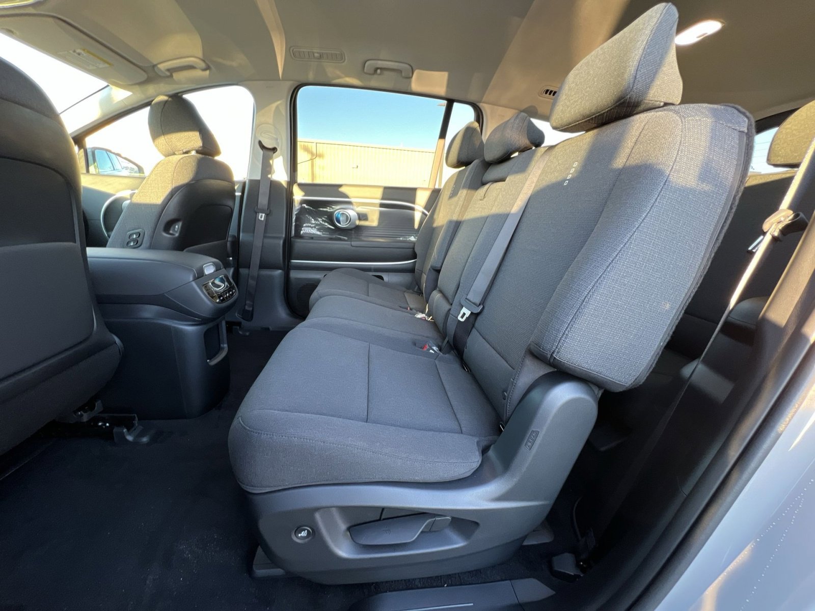 New 2026 Hyundai Ioniq 9 SE image 24