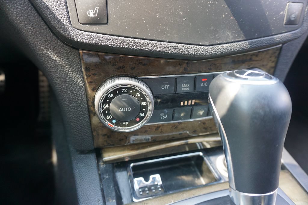 Used 2008 Mercedes-Benz C 350 Sport image 12