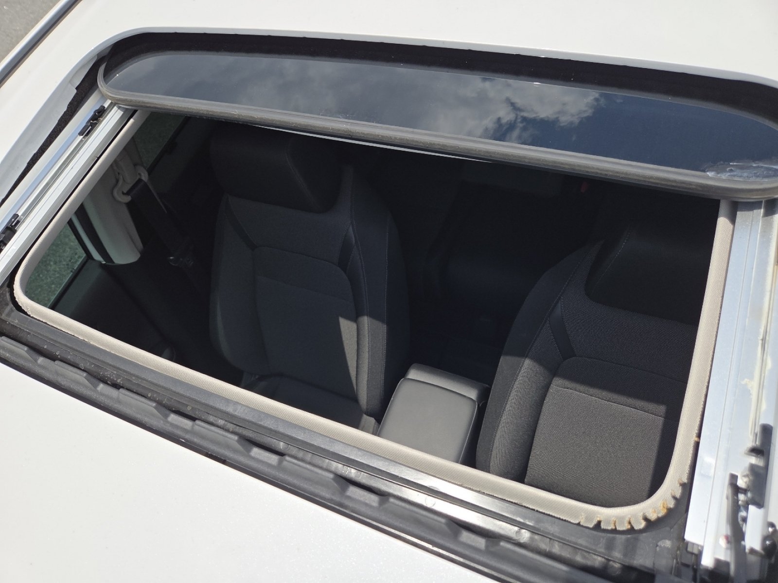 Certified 2025 Honda CR-V EX image 4