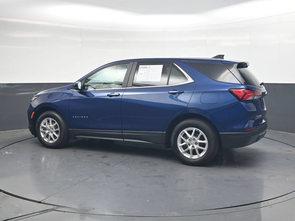 Used 2022 Chevrolet Equinox LT w/ Driver Convenience Package FWD image 8