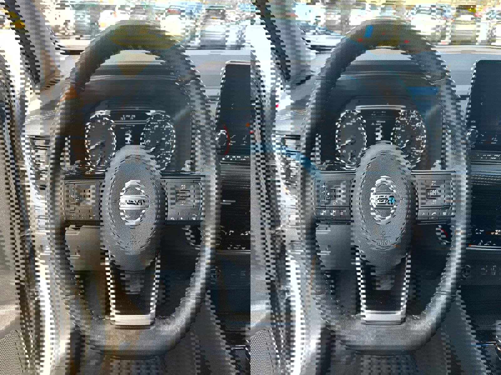 Used 2021 Nissan Rogue SV w/ Premium Package image 24