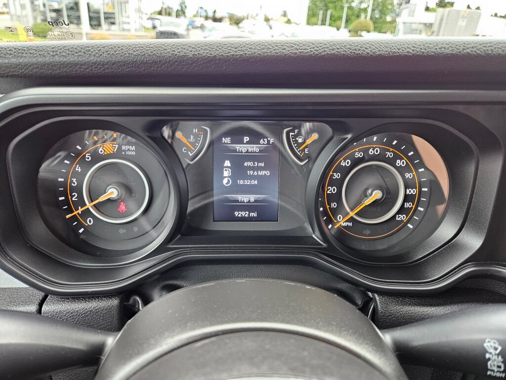 Used 2025 Jeep Wrangler Sport AWD/4WD image 20