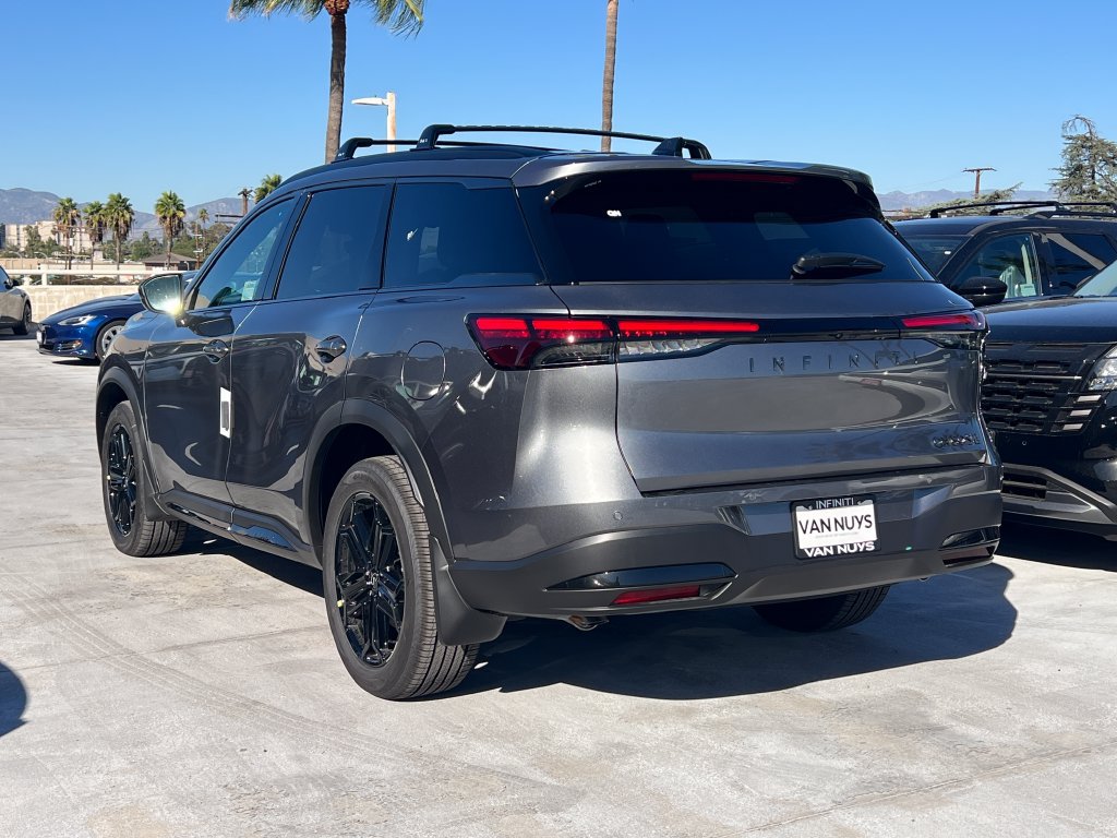 New 2027 INFINITI QX60 Luxe w/ Family Package FWD image 3