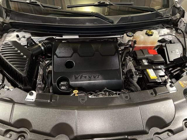 Used 2019 Chevrolet Traverse Premier w/ Redline Edition image 18