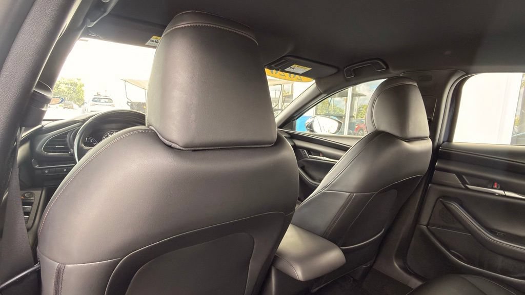 Used 2020 MAZDA MAZDA3 Hatchback FWD image 8