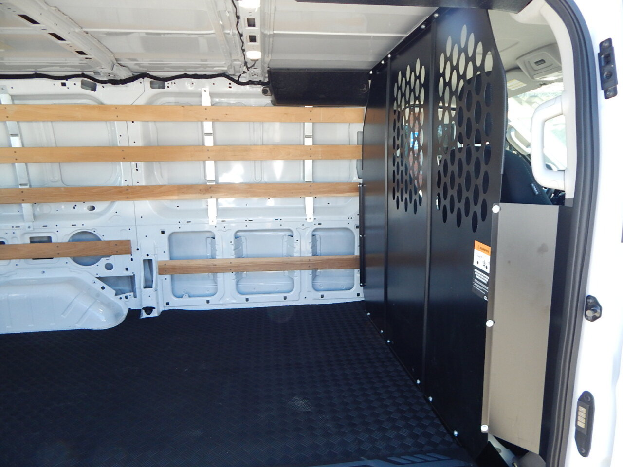 Used 2025 Ford Transit 250 Low Roof w/ Exterior Upgrade Package RWD image 4