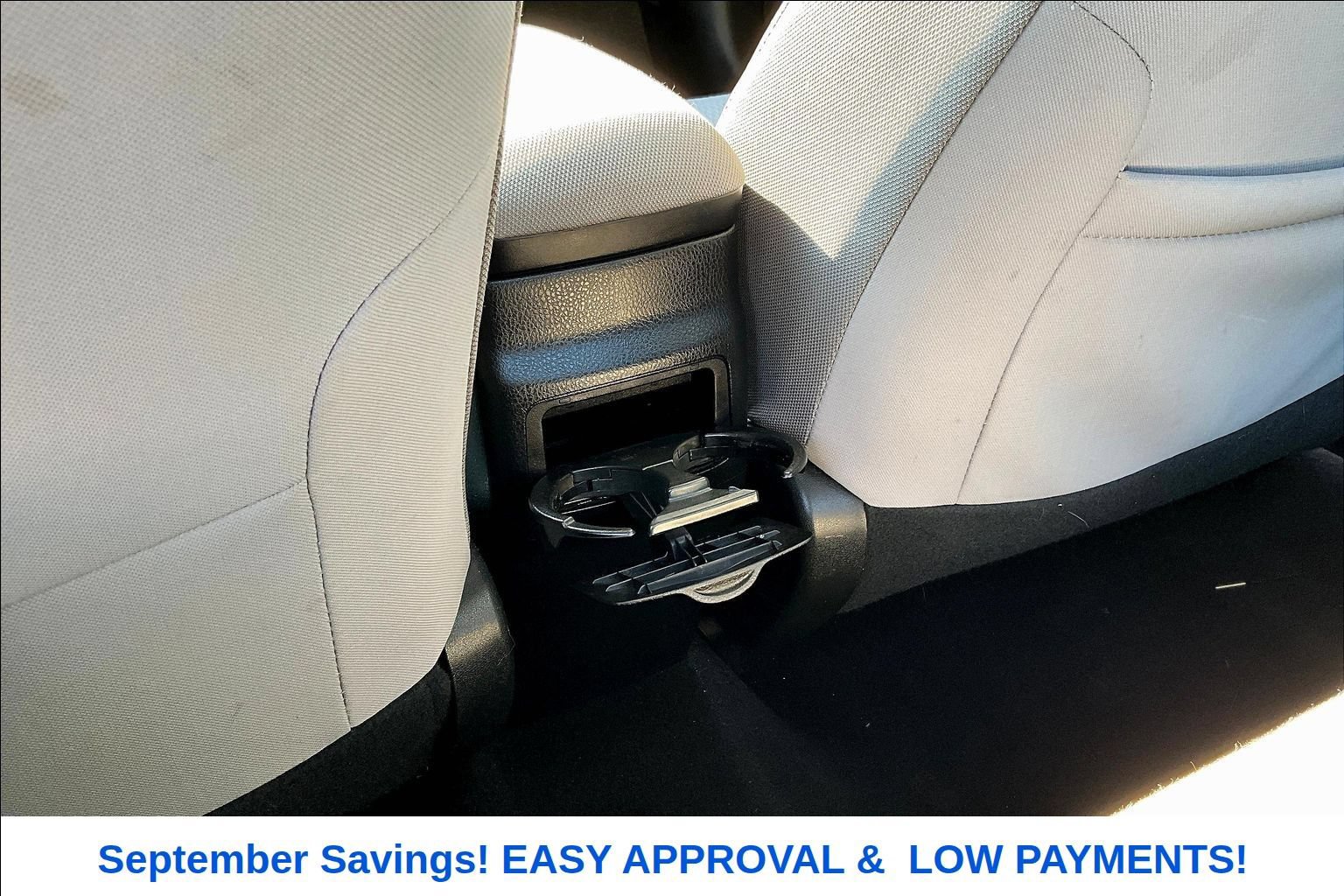 Used 2017 Toyota Corolla LE FWD image 9
