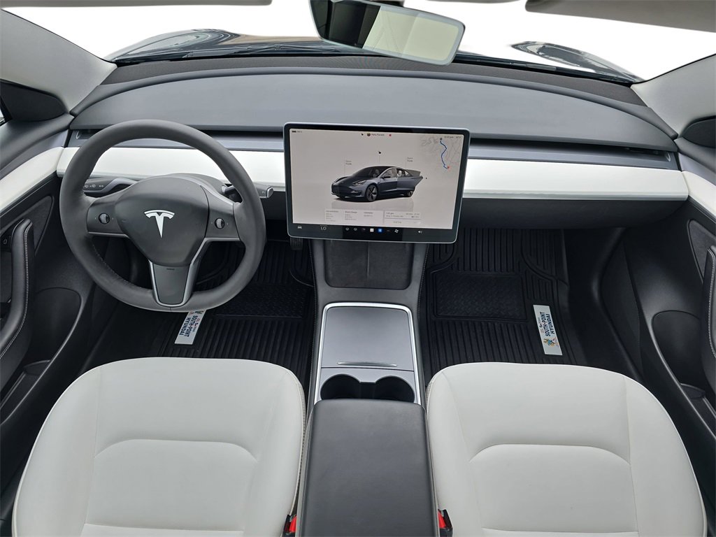 Used 2023 Tesla Model 3 Standard Range image 9