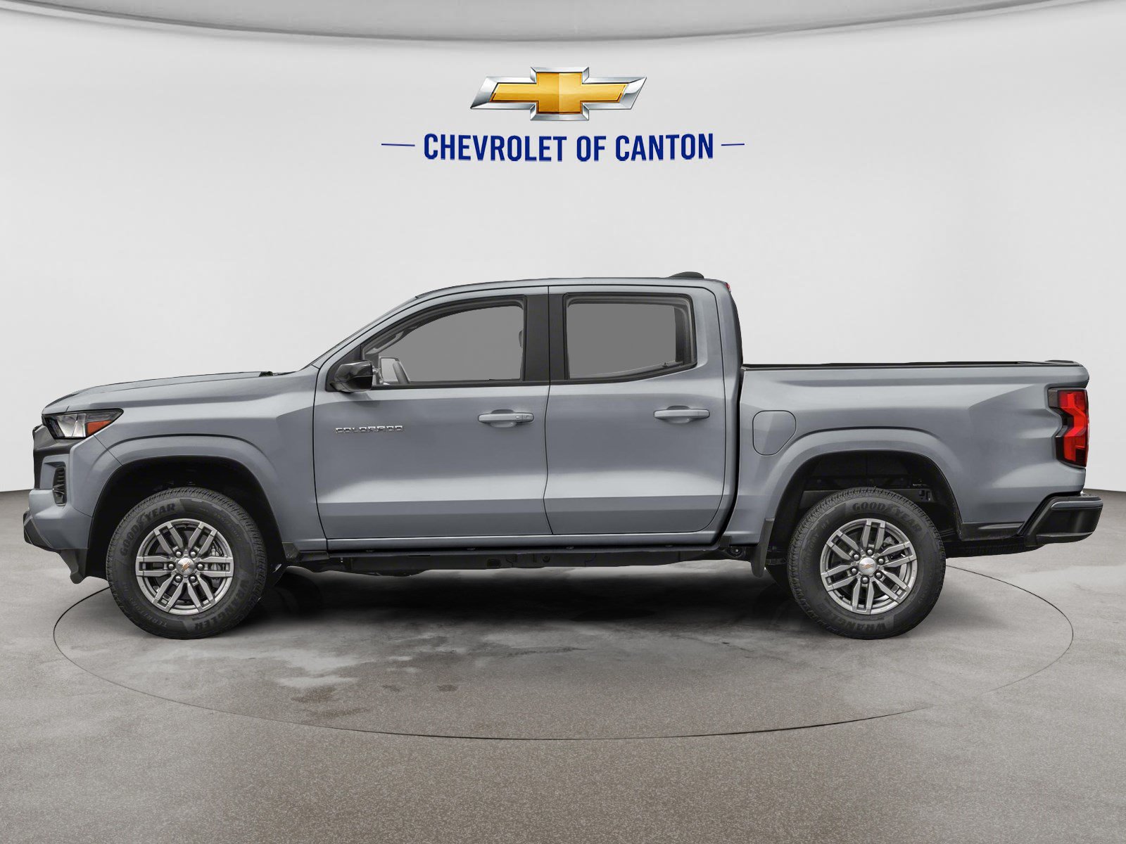Used 2024 Chevrolet Colorado LT w/ LT Convenience Package AWD/4WD image 3