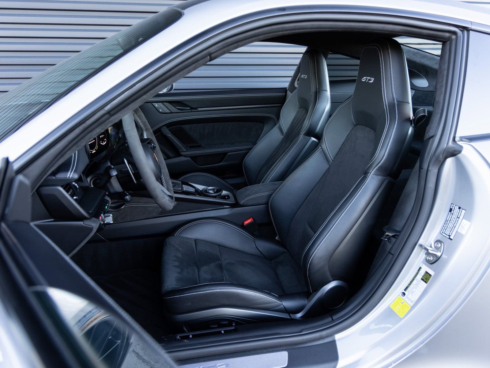 Certified 2024 Porsche 911 GT3 image 5