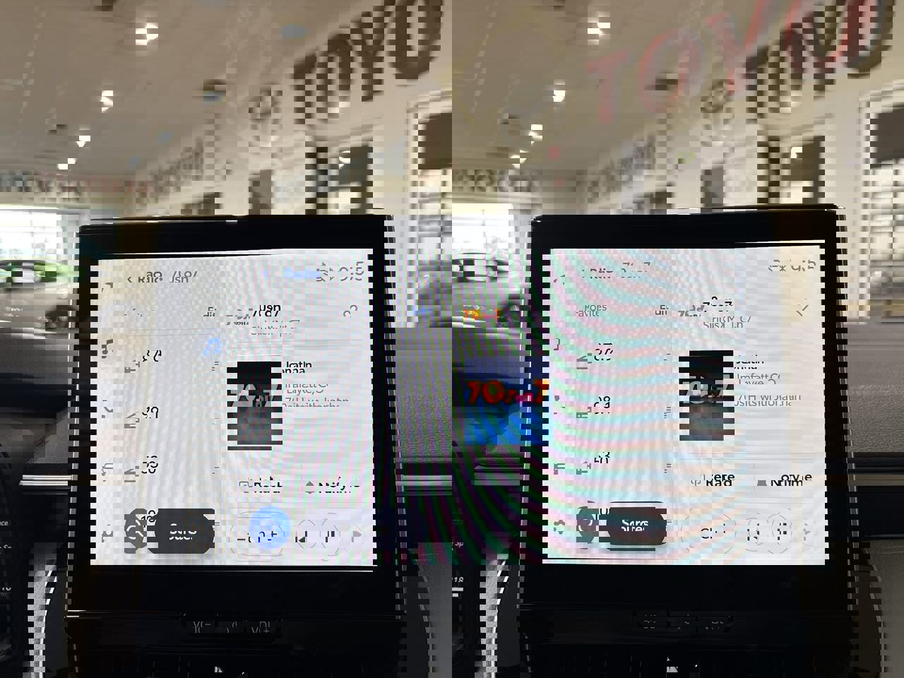 New 2026 Toyota Corolla SE image 17