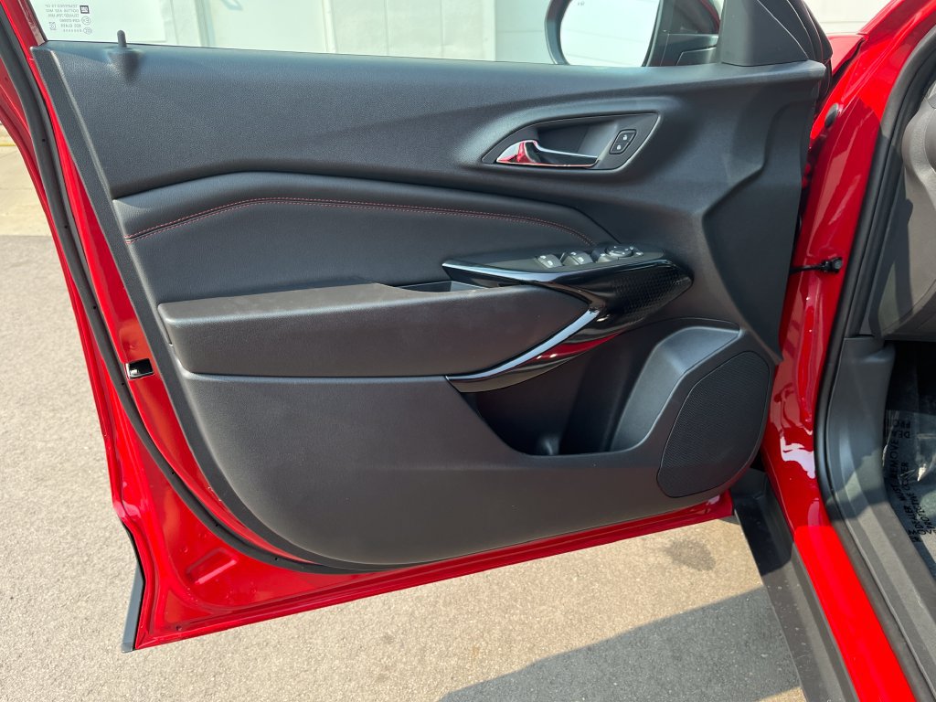 New 2026 Chevrolet Trax RS w/ Driver Confidence Package FWD image 10