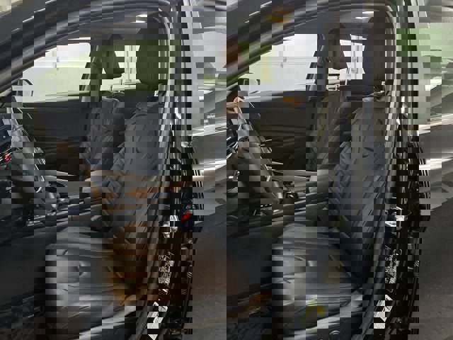 Used 2025 Hyundai Elantra Limited image 20