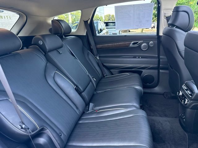Used 2022 Genesis GV80 2.5T w/ Prestige Package 04 AWD/4WD image 13