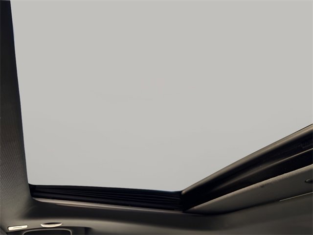 Used 2019 Jeep Grand Cherokee Altitude image 17