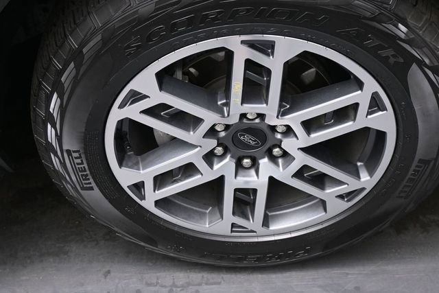 Used 2025 Ford Expedition Active AWD/4WD image 34