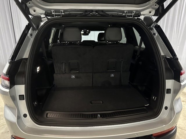 New 2024 Jeep Grand Cherokee L Altitude image 14