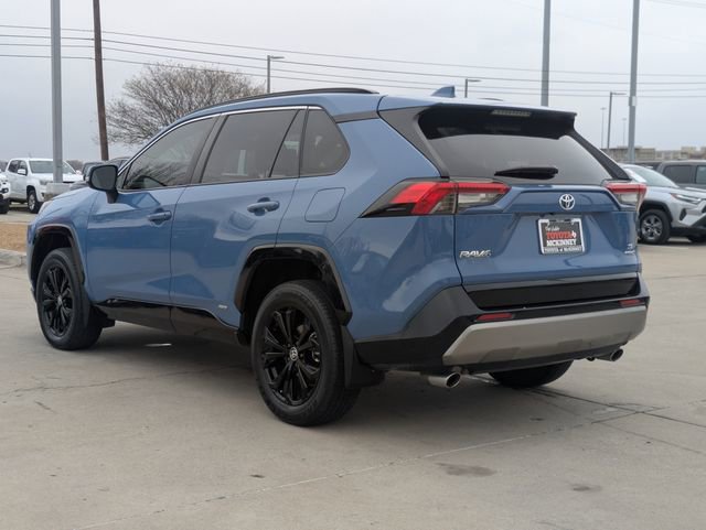 Used 2024 Toyota RAV4 SE image 8