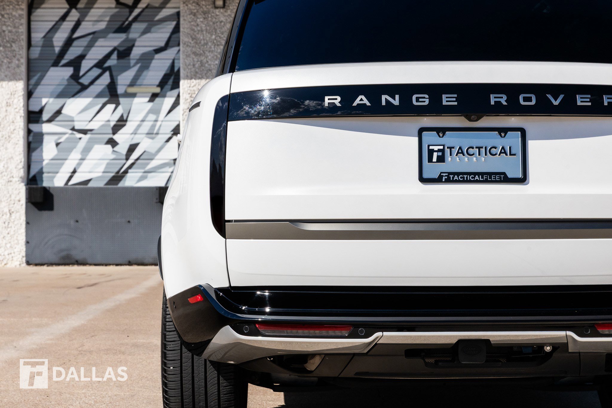 Used 2023 Land Rover Range Rover SE image 15