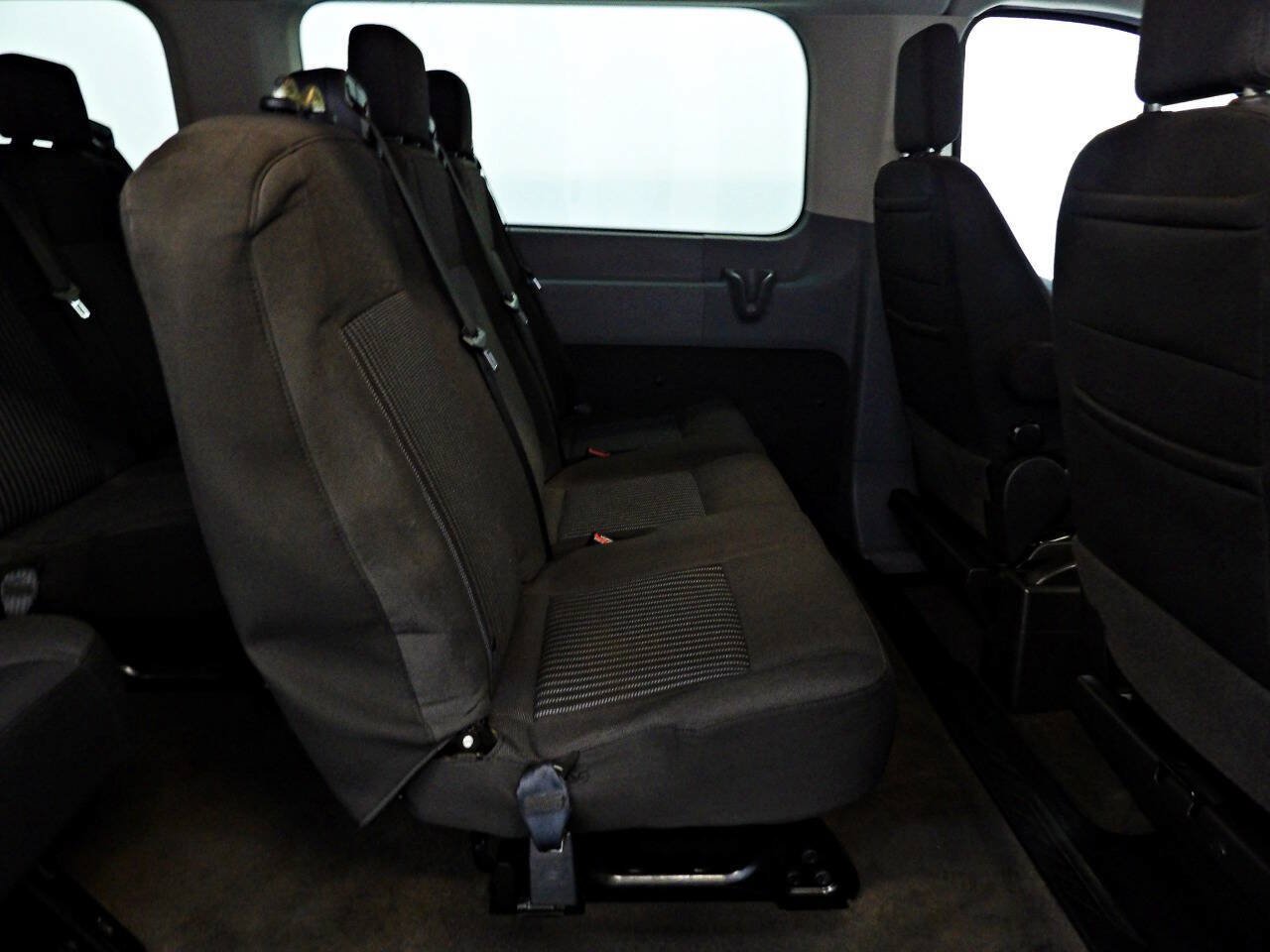 Used 2018 Ford Transit 350 XL RWD image 10