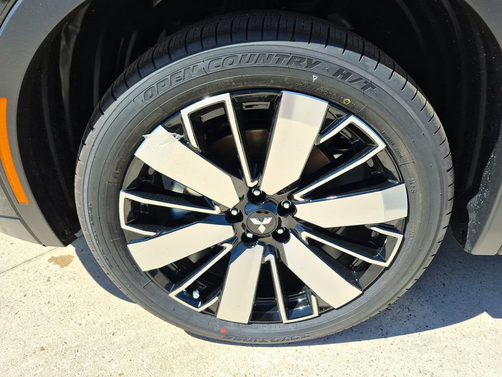 New 2026 Mitsubishi Outlander SEL FWD image 26