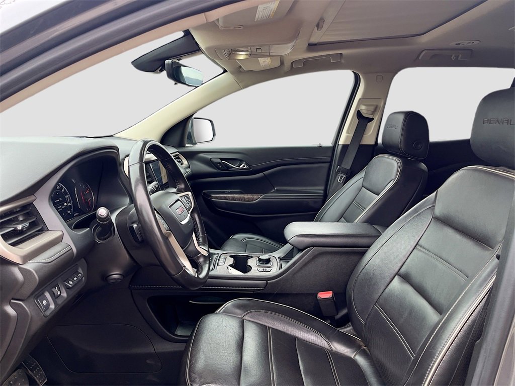 Used 2022 GMC Acadia Denali w/ Denali Ultimate Package image 21