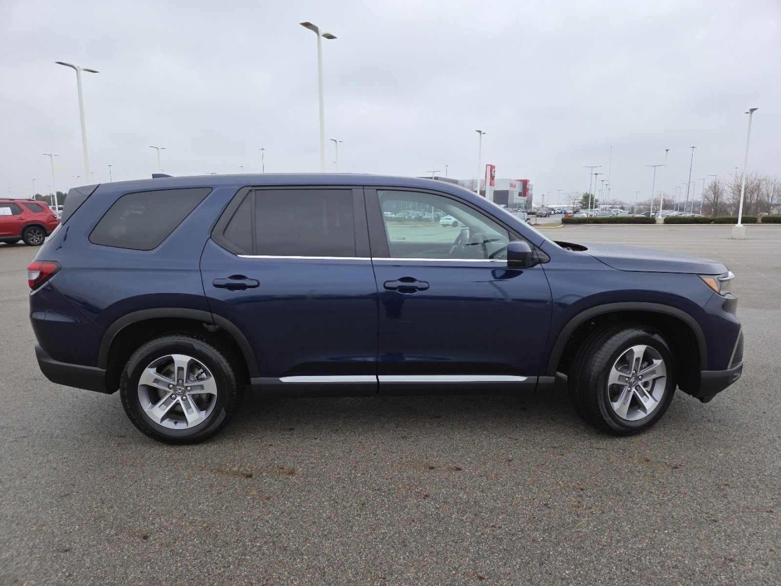 Used 2025 Honda Pilot EX-L image 19