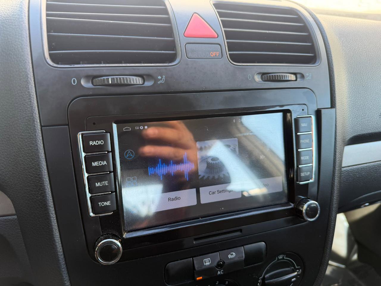 Used 2009 Volkswagen Rabbit S image 26