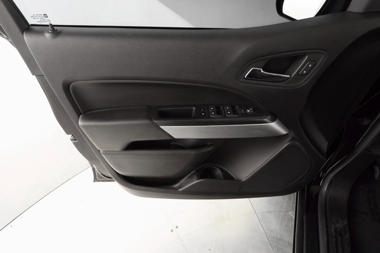 Used 2018 Chevrolet Colorado LT image 9