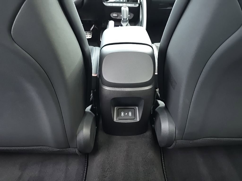Certified 2024 Hyundai Elantra N image 27
