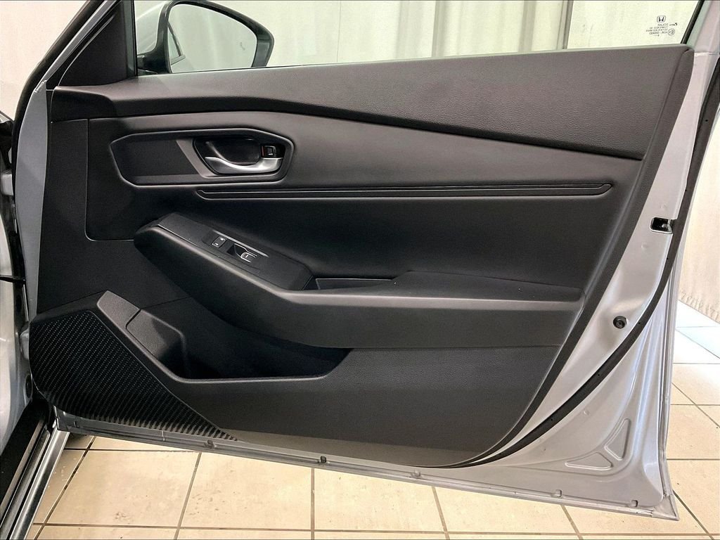 Used 2024 Honda Accord EX image 12