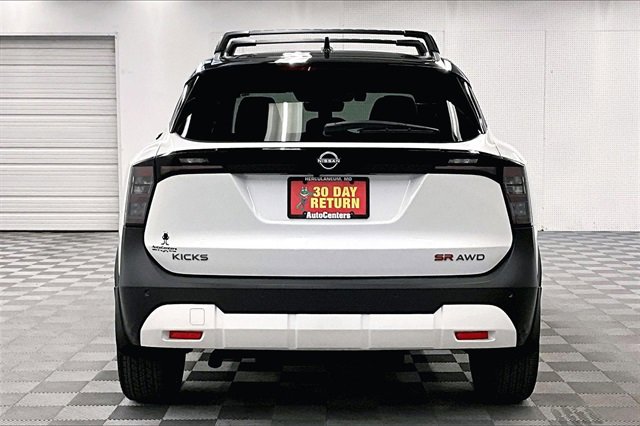 New 2026 Nissan Kicks SR w/ SR Premium Package image 4