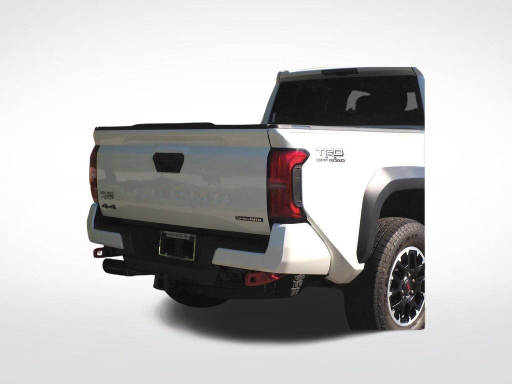Used 2024 Toyota Tacoma TRD Off-Road AWD/4WD image 40
