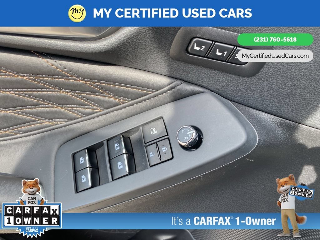 Used 2022 Toyota Avalon Limited FWD image 11