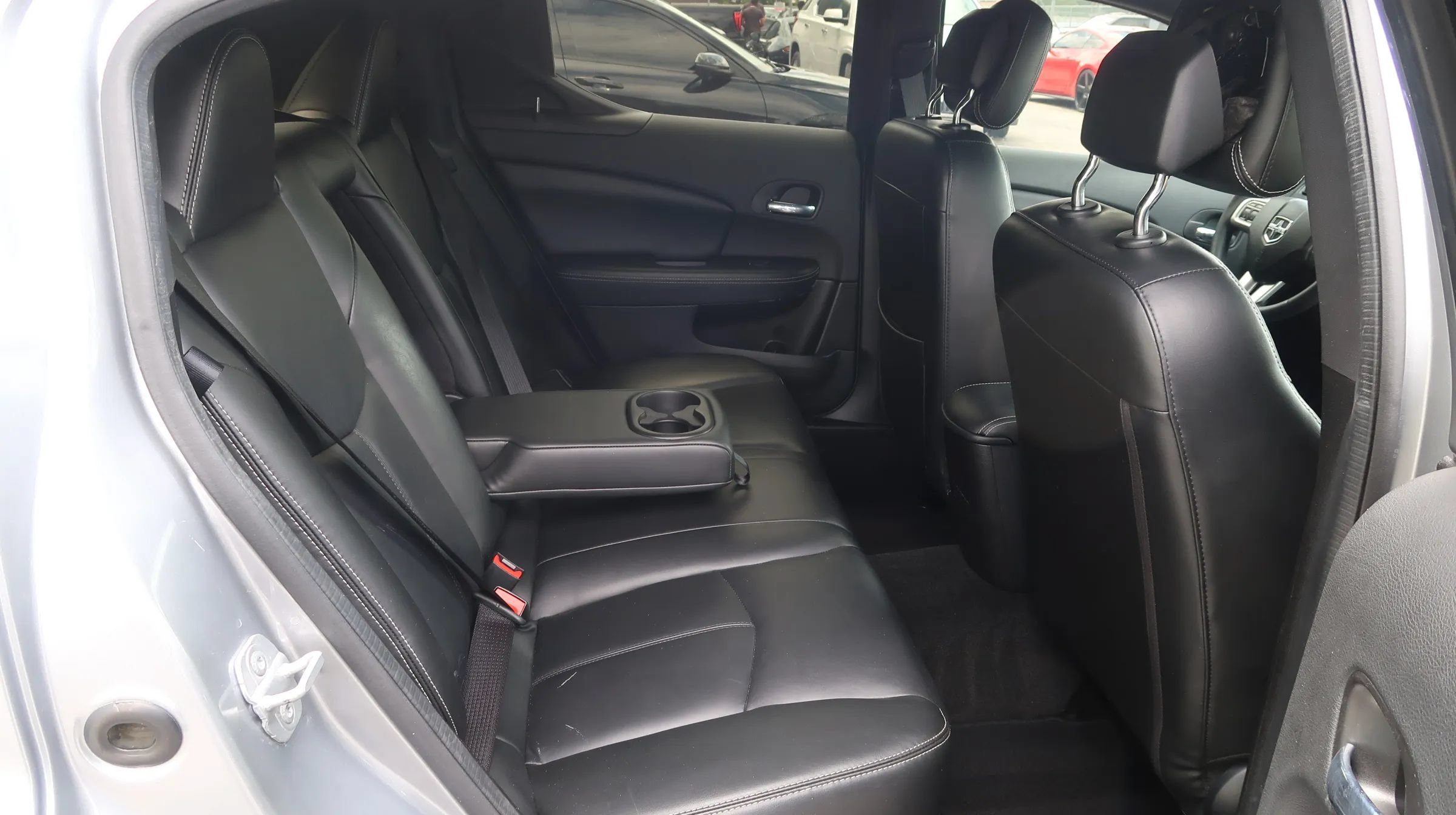 Used 2014 Dodge Avenger SXT FWD image 23