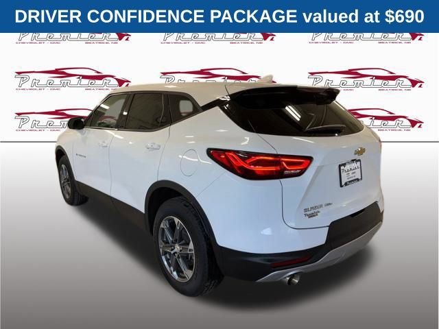 Used 2024 Chevrolet Blazer LT w/ Driver Confidence Package image 2