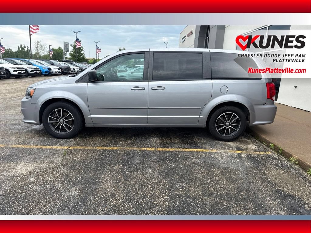 Used 2015 Dodge Grand Caravan SE w/ Quick Order Package 29E SE FWD image 6