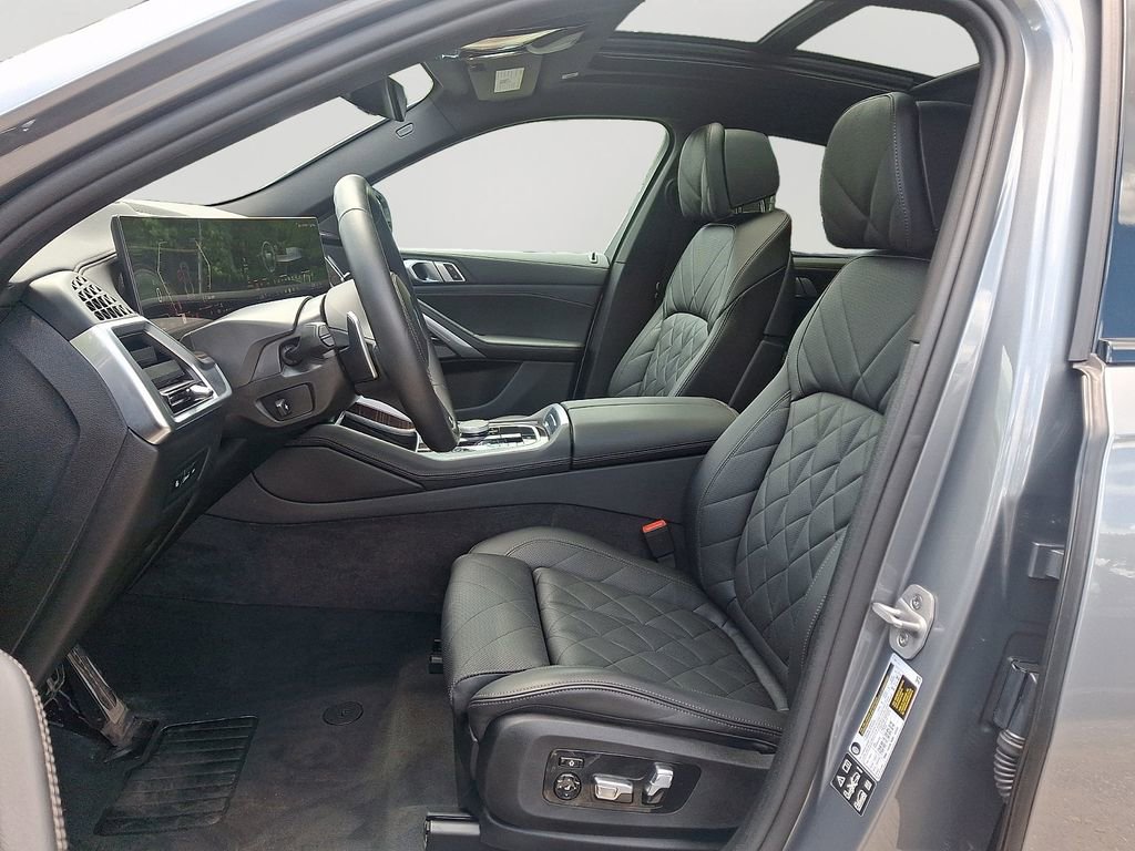 Certified 2026 BMW X6 xDrive40i AWD/4WD image 14