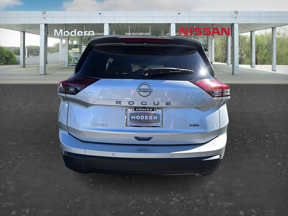 Certified 2025 Nissan Rogue SV AWD/4WD image 4