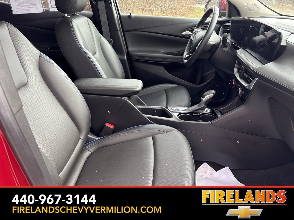Used 2025 Buick Encore GX Sport Touring FWD image 27